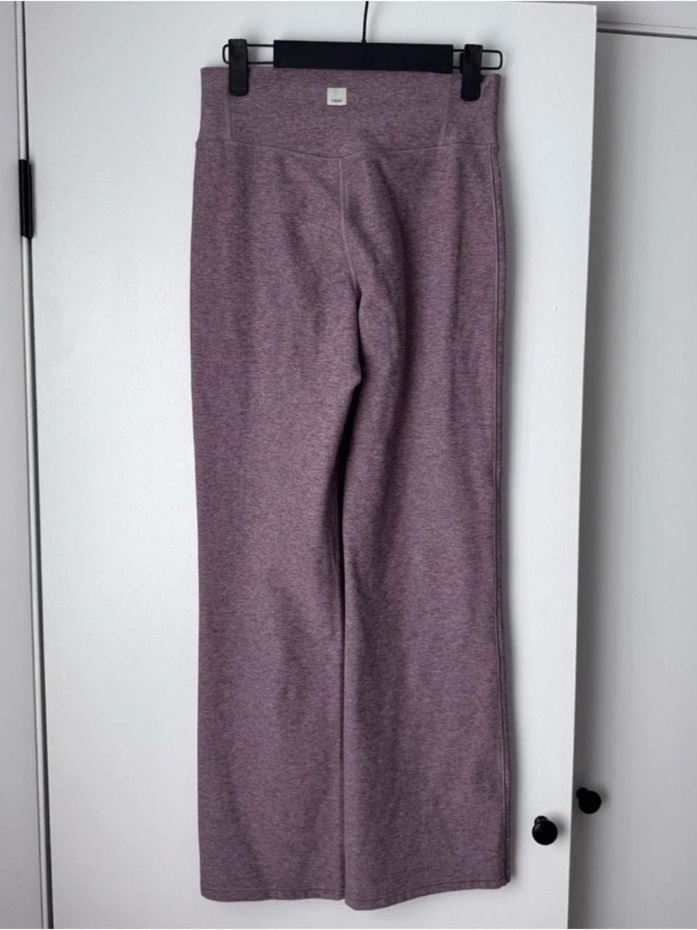 Vuori mid rise elevation bootcut flare leggings - Picture 2 of 5